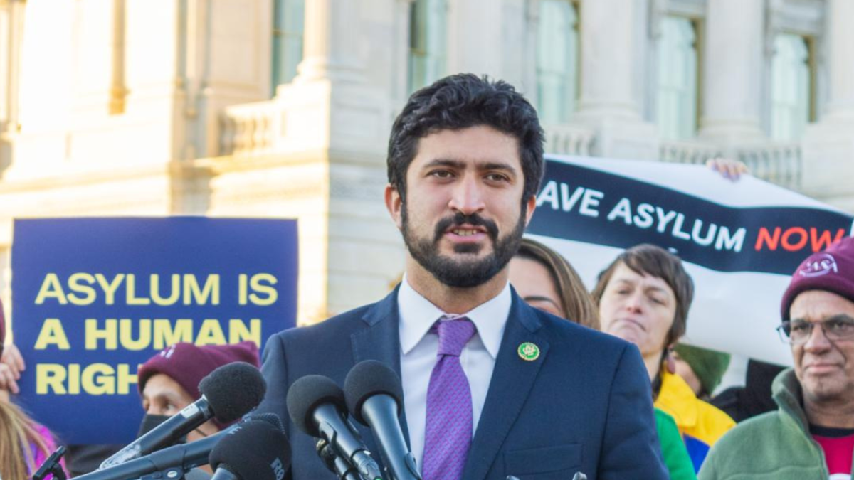Congressman Greg Casar speaks at an asylum press conference