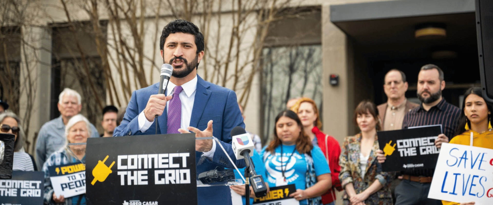 Congressman Greg Casar speaks at an Austin press conference for the Connect the Grid Act